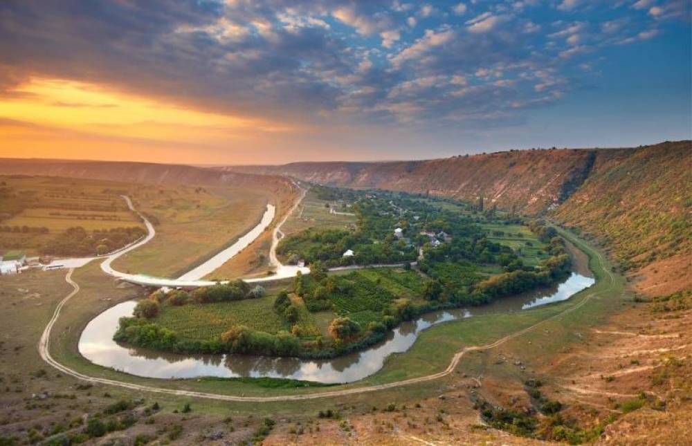 10 reasons to visit Moldova 